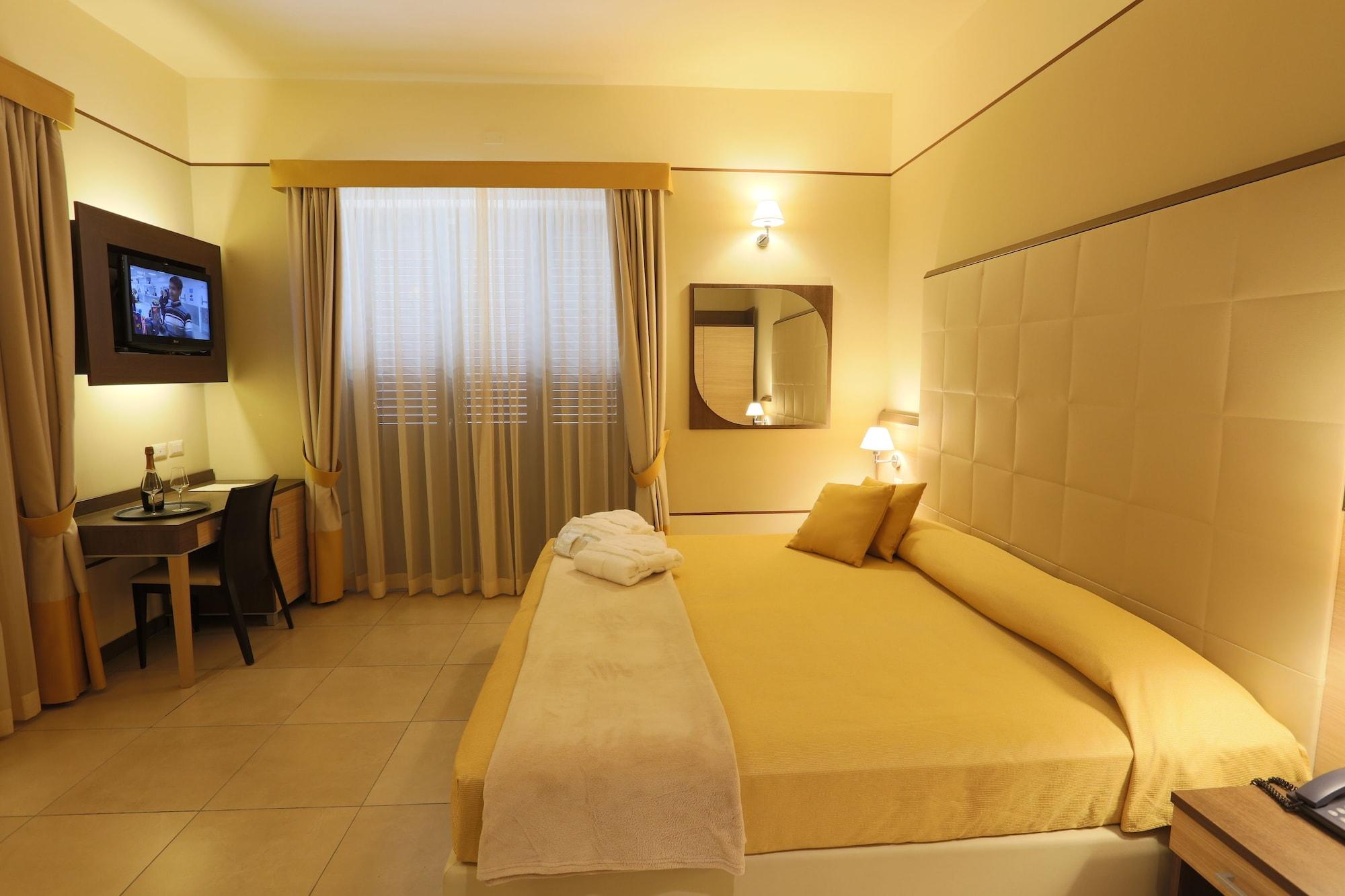 Hotel Milazzo Exterior photo